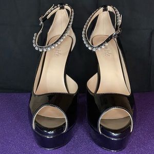 MERUMOTE Women's Platform Stiletto Heels Shoes Peep Toe Pumps 6 inch Heels.